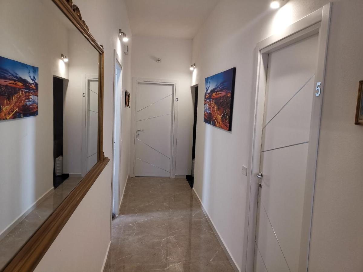 קליארי Entos Suite מראה חיצוני תמונה